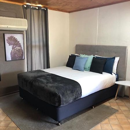 فندق ستانثوربفي  Granite Belt Cabins المظهر الخارجي الصورة