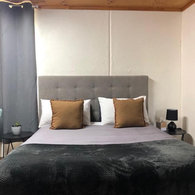 فندق ستانثوربفي  Granite Belt Cabins المظهر الخارجي الصورة