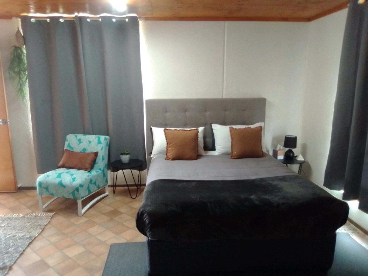 فندق ستانثوربفي  Granite Belt Cabins المظهر الخارجي الصورة